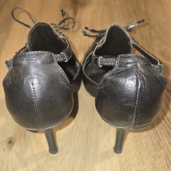 Donald J Pliner Lace-Up Point Toe Silettos - Picture 3 of 7